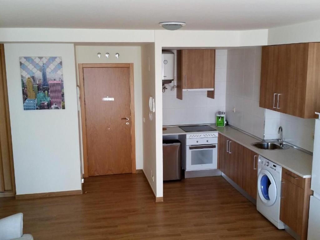 Apartamentos Urgel Мадрид Экстерьер фото